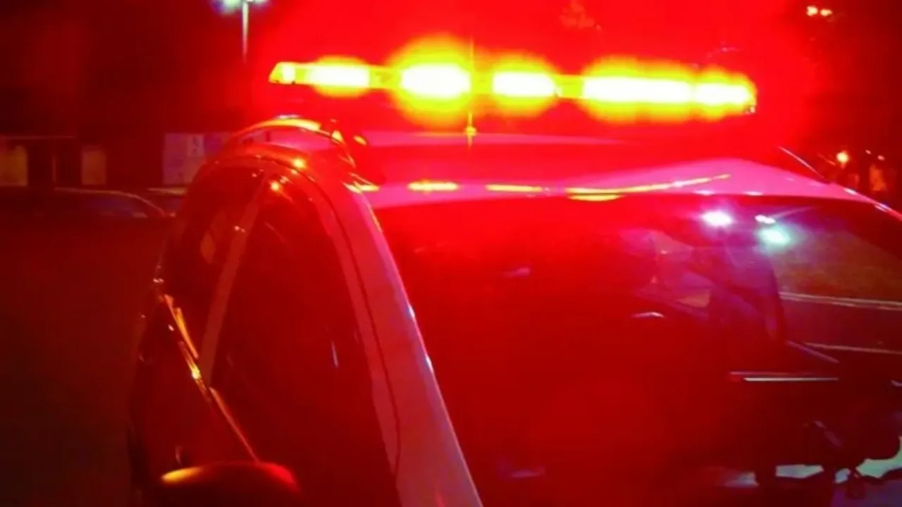 Mãe grita por socorro, filho reage e pai acaba esfaqueado em SC