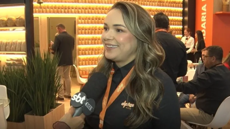 Maior paredão de pão francês é novidade da Dipães do Brasil na ExpoSuper