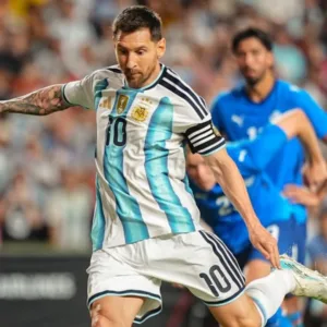 Messi perde pênalti, se redime e vira maior artilheiro das Copas.| Fotos: Reprodução / Redes Sociais / Divulgação
