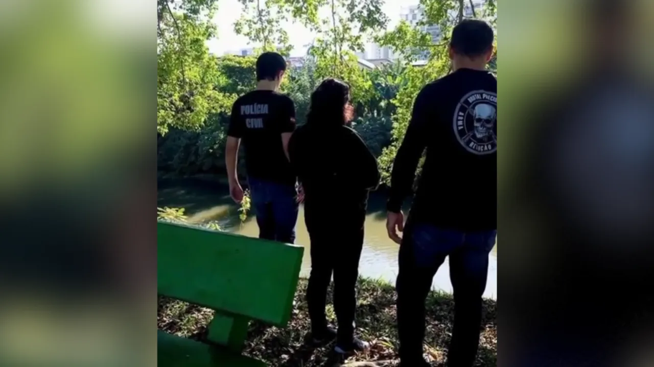 Mulher suspeita de matar homem encontrado em veículo é presa em SC (2)