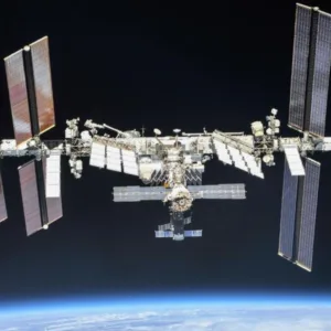 Nasa alerta astronautas da Estação Espacial após vazamento de ar
