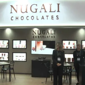 Nugali leva novidades à ExpoSuper 2026 e atrai visitantes com aroma de chocolate