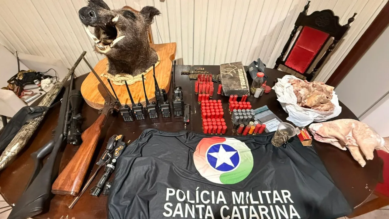 Polícia desarticula esquema de caça ilegal em SC