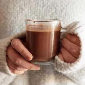 Receita de chocolate quente cremoso para acompanhar Brasil em campo