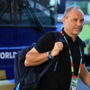Técnico do Haiti revela desafio emocional contra o Brasil