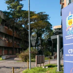 UFSC abre mais de 5 mil vagas para transferência e retorno de graduados