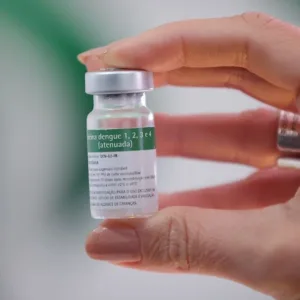 Vacina contra dengue tem aplicação suspensa no Brasil