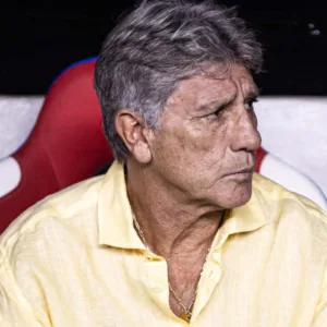 Vasco anuncia saída de Renato Gaúcho do comando técnico