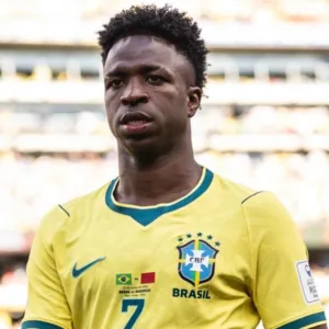 Vini Jr. admite atuação ruim do Brasil