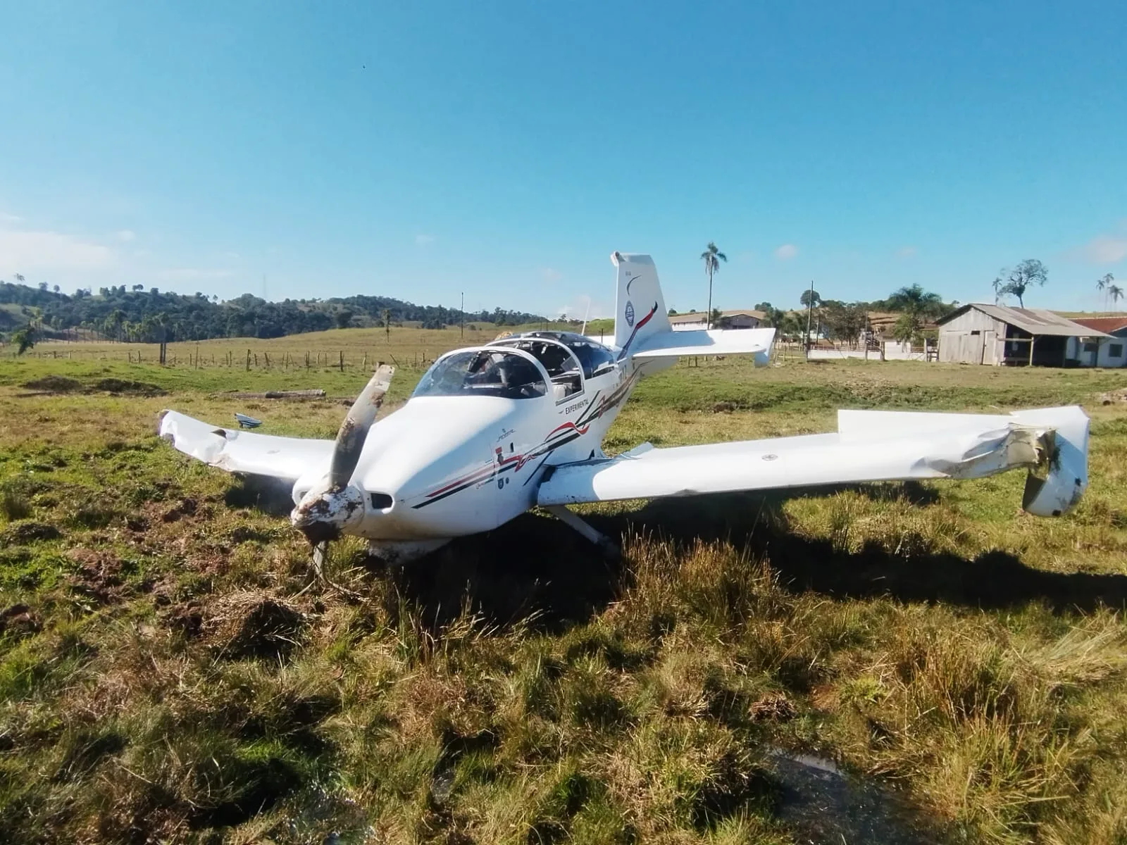 Aeronave mobiliza bombeiros SC