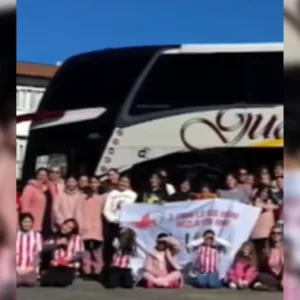 Acidente com ônibus na SC-492 levava bailarinas do Paraguai