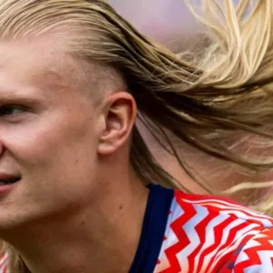 Brasileiros invadem perfil de Haaland após eliminação da Noruega na Copa