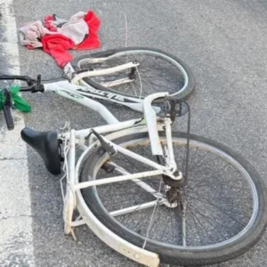 Ciclista morre após sair de ciclovia e ser atingido por carro na SC-415, no Norte de SC