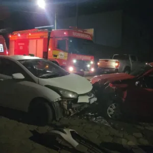 Colisão entre dois carros deixa dois feridos em São Joaquim