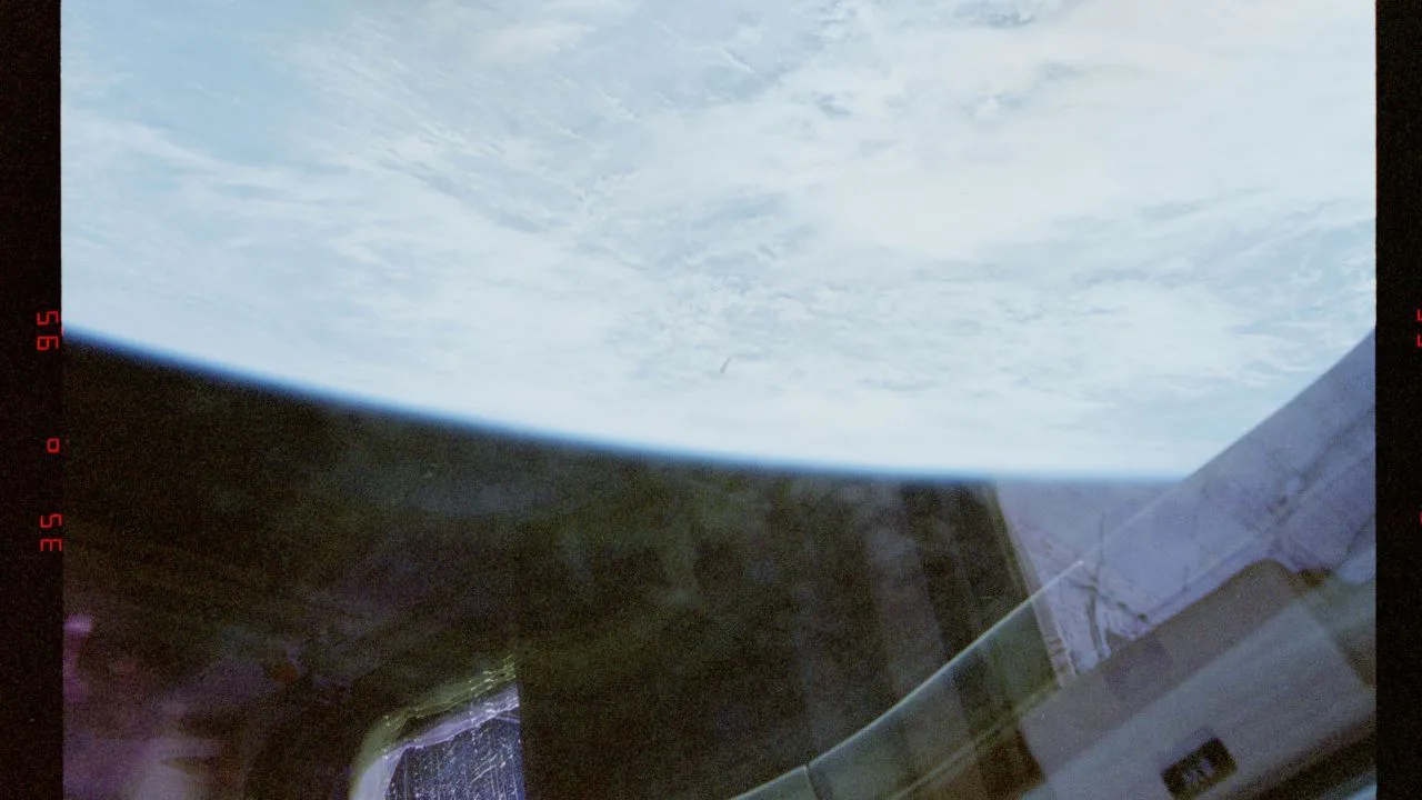 EUA divulgam novas imagens de supostos OVNIs registradas por astronautas da Nasa; veja