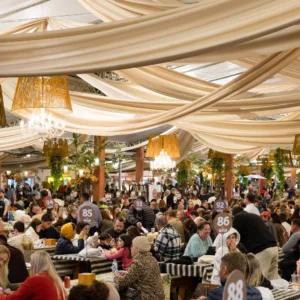 Festival Gastronômico de Pomerode recebe mais de 36 mil visitantes e confirma edição de 2027