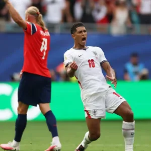 França, Espanha, Inglaterra e Argentina fazem semifinais