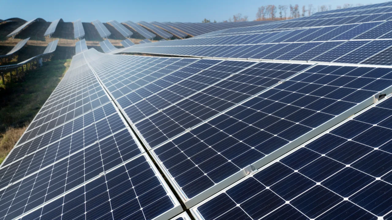 Furto de cabos causa prejuízo de R$ 50 mil em usina solar