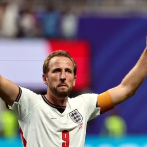 Harry Kane decide e coloca Inglaterra nas oitavas