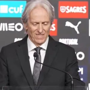 Jorge Jesus assume Portugal e manda recado sobre Neymar