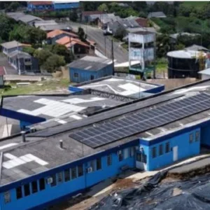 Estudo em Correia Pinto confirma que movimentação é lenta, mas mantém interdição do prédio