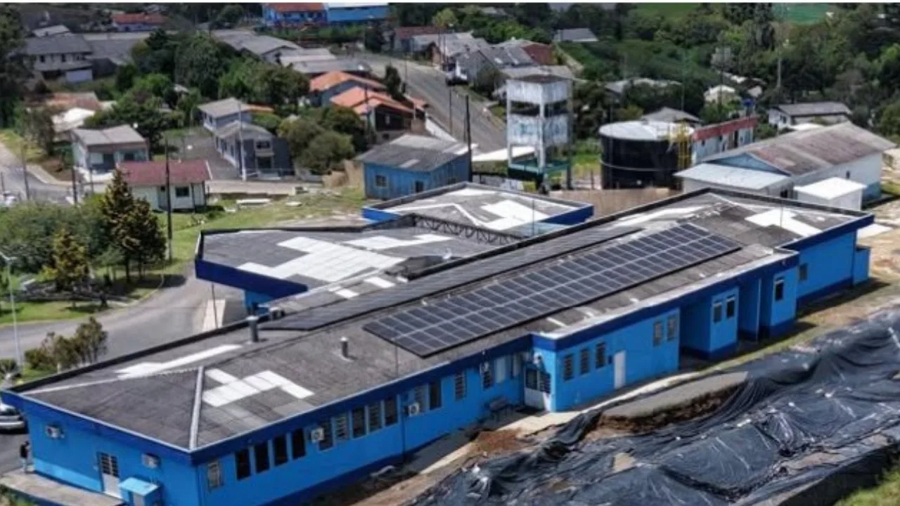 Estudo em Correia Pinto confirma que movimentação é lenta, mas mantém interdição do prédio