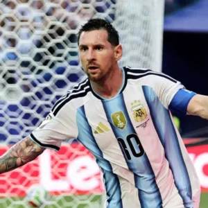 Messi não acompanha delegação argentina de volta ao país