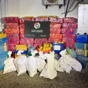 PM apreende cerca de 1,8 tonelada de maconha em SC