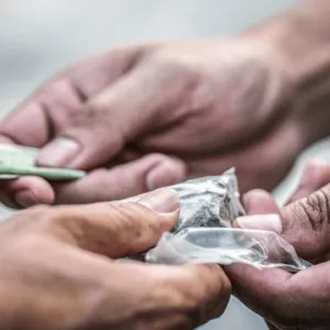 PM prende homem por tráfico de drogas em Correia Pinto
