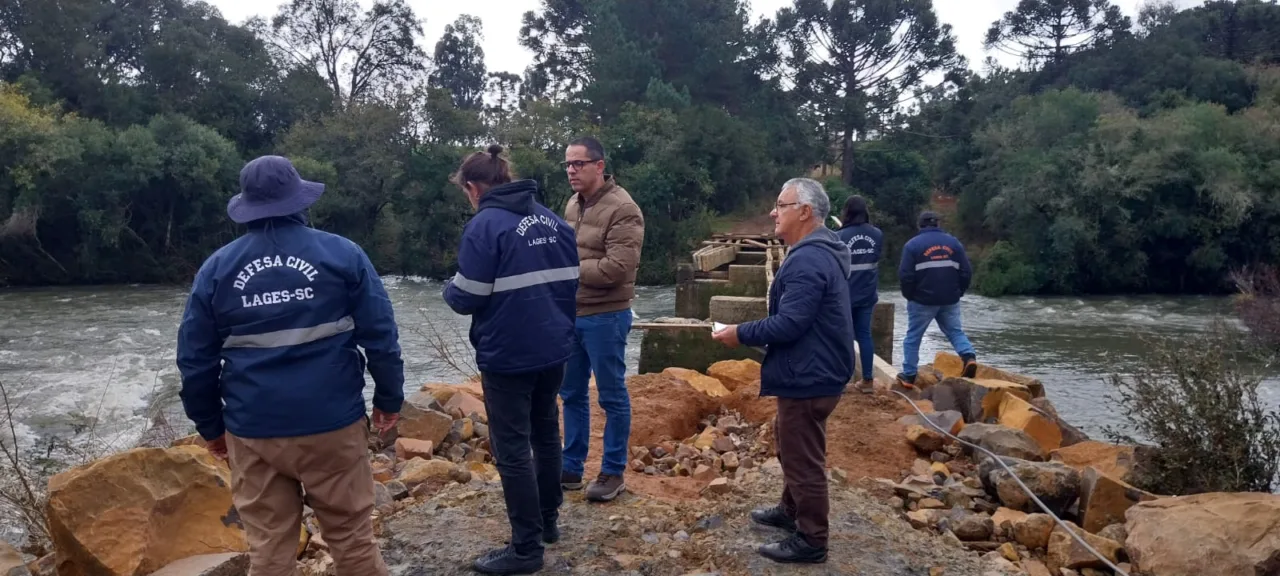 Prefeitura reconstruirá pontes destruídas por chuvas na Coxilha Rica