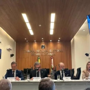 Santa Catarina terá 5,7 milhões de eleitores nas eleições de 2026, diz TRE-SC