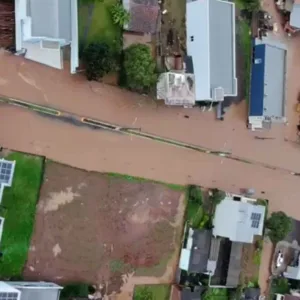 Temporais deixam quase 800 desabrigados no RS e fazem nível do Rio Taquari subir | Foto: Divulgação, via SBT News
