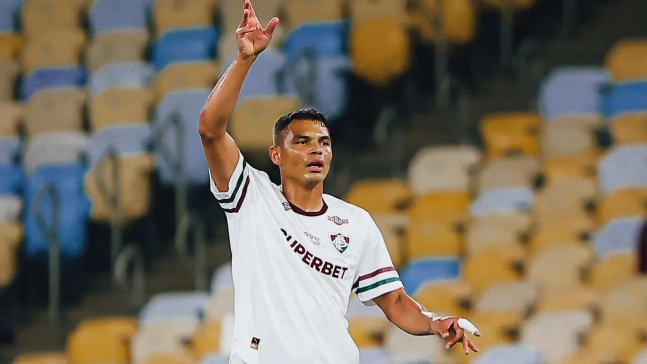 Thiago Silva reestreia e Fluminense defende tabu contra o Grêmio
