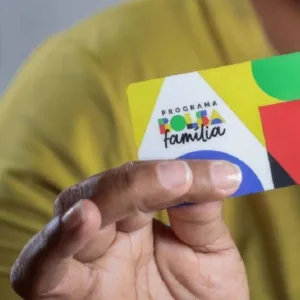 Veja quando o Bolsa Família cai na conta em julho