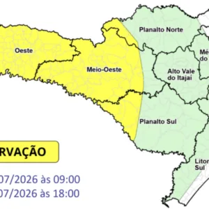 Ventos de até 80 km/h colocam Oeste de SC em alerta