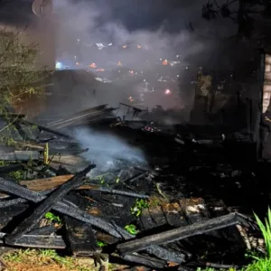 Incêndio destrói casa abandonada em Lages | Foto: Corpo de Bombeiros