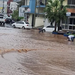 Alagamento foi registrado em Capinzal após as fortes chuvas que atingiram o município. - Imagem: reprodução/ David de Souza