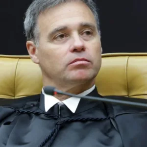 Mendonça rejeita ação contra reajuste do Bolsa Família | Foto | SBT News