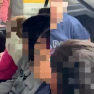 Carro com 11 pessoas sem cinto de segurança é flagrado em rodovia de Florianópolis